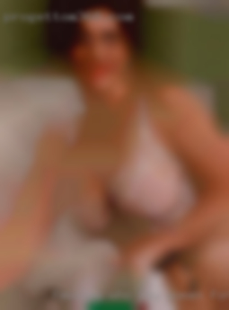 Females who pay women for ur sex.